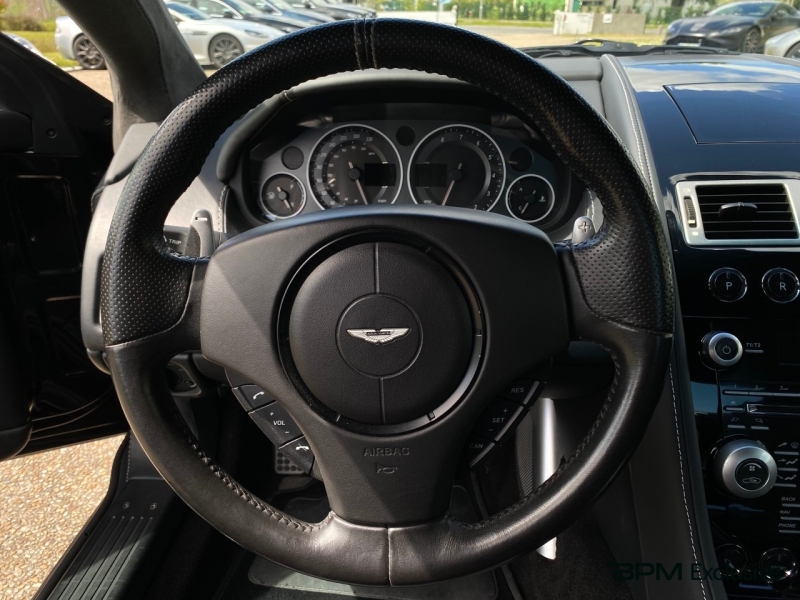 Image ASTON MARTIN DBS Coupé V12 5.9 Touchtronic2